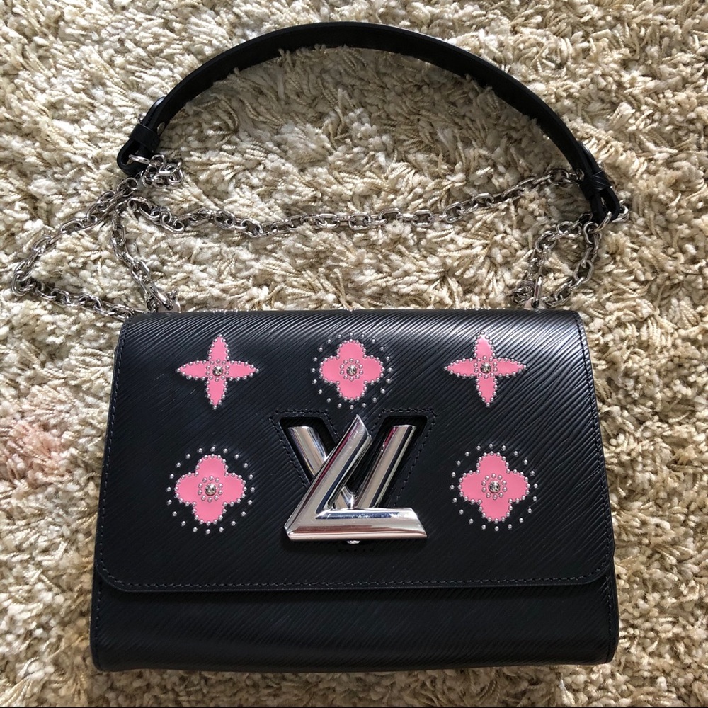 Louis Vuitton Twist MM handbag